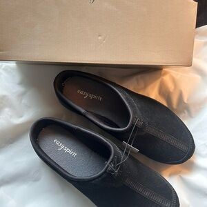 Easy Spirit Women’s Black Slip-On Clog